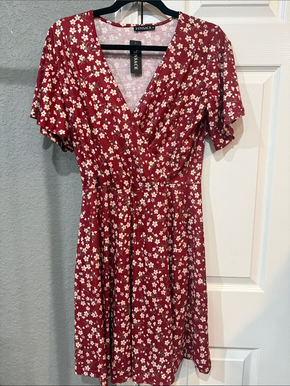 Women's Amazon Red Floral Midi Dress Size Medium NWT